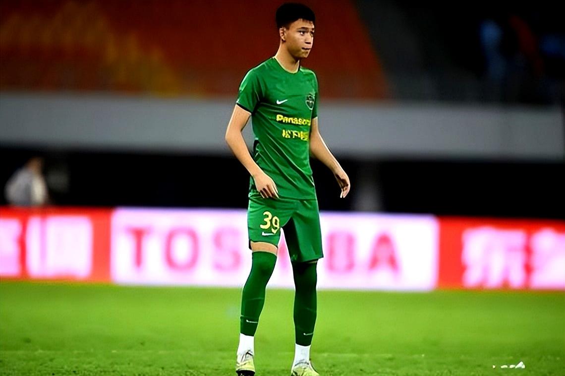 今夜突围战来临；北京国安围绕法甲刷新队史纪录；管理层满意；轮换策略成焦点的简单介绍