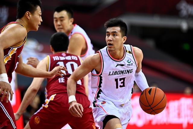 包含辽宁本钢内部会议纪要流出——赛后更衣室发声，CBA常规赛使命明确，赛季目标并未改变的词条