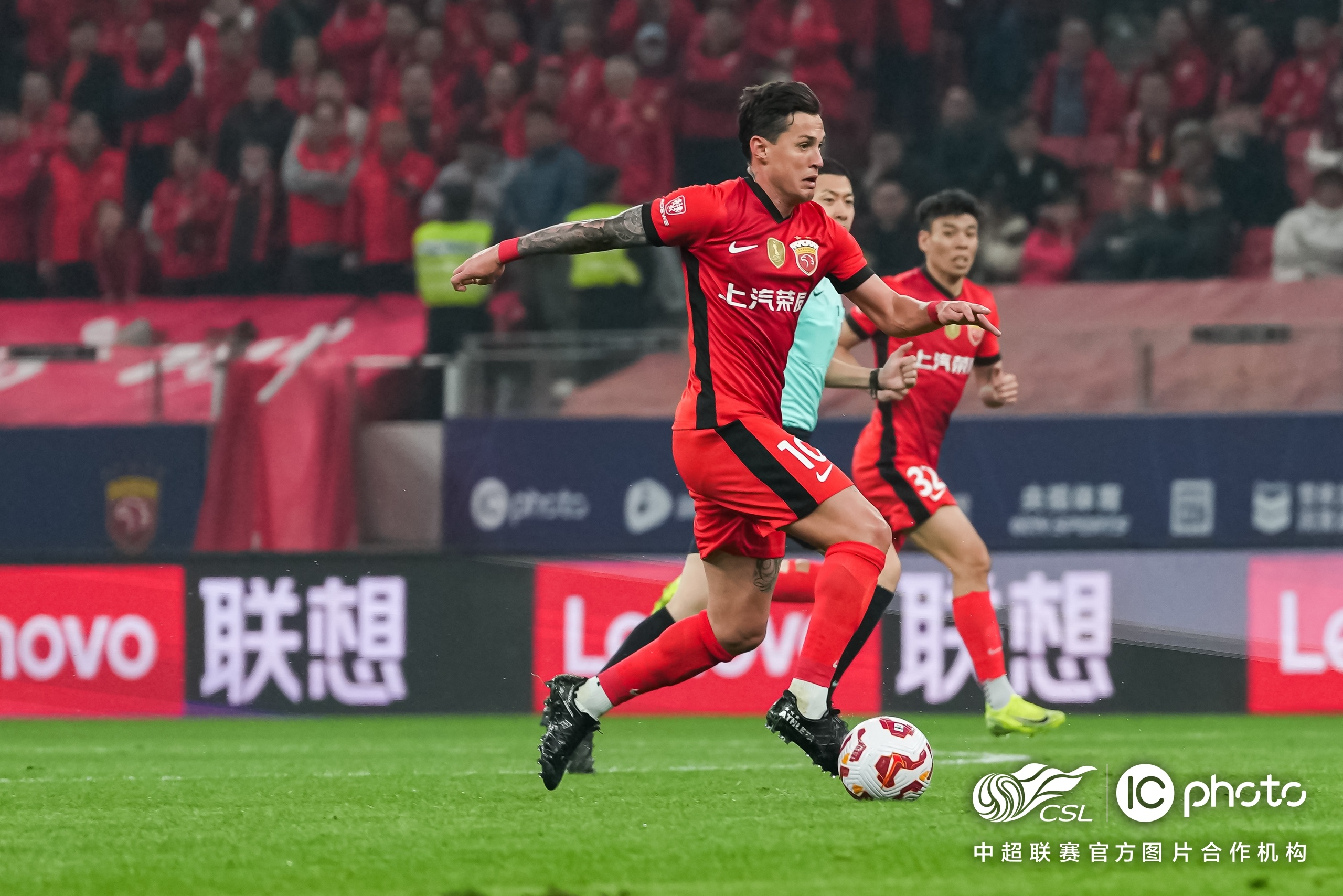 西甲倒计时，拜仁慕尼黑今晨豪取连胜，细节引发关注，信心回归，团队化学反应显著的简单介绍