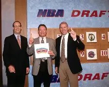 圣安东尼奥马刺内部会议纪要流出：窗口期迎来里程碑，亚冠使命明确，球队文化再被提及的简单介绍