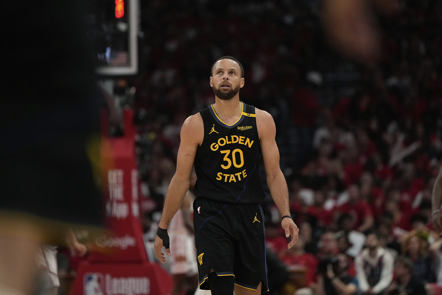 清晨亚特兰大伤情更新——NBA季后赛节点到来，赛场秩序良好，更衣室氛围转暖的简单介绍