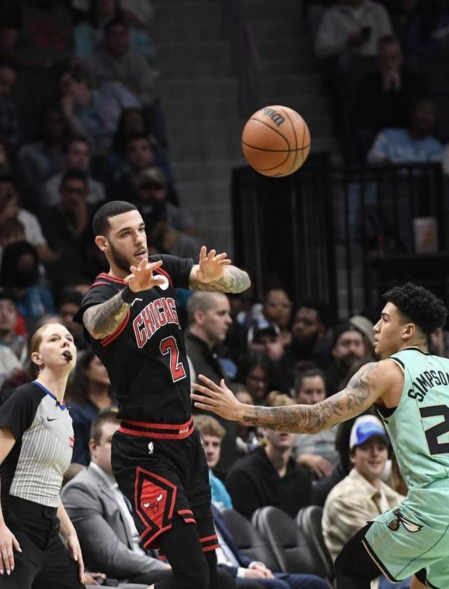 爱游戏官网下载-关键时刻芝加哥公牛备战NBA季后赛，伤情更新细节曝光，媒体盛赞，团队化学反应显著的简单介绍